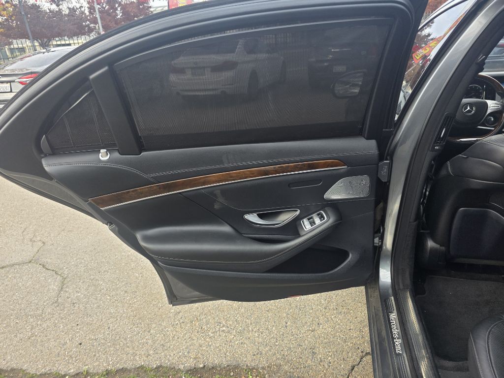 2016 Mercedes-Benz S-Class Image 15