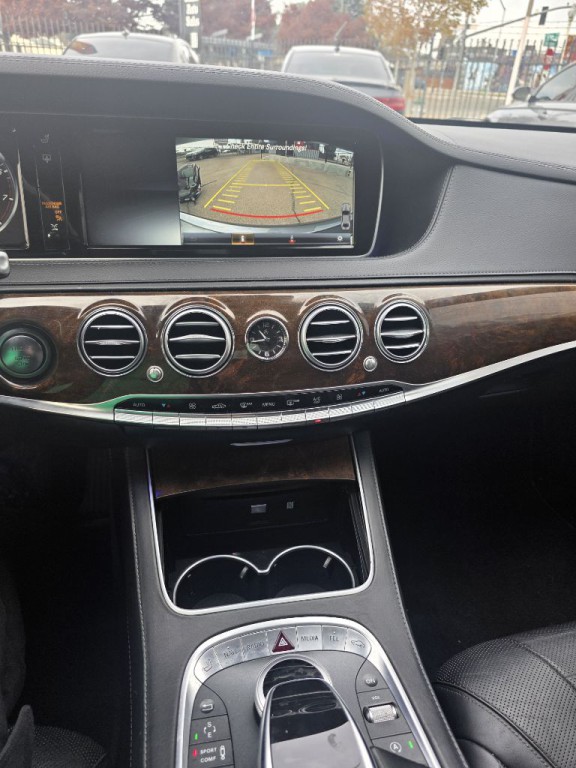 2016 Mercedes-Benz S-Class Image 19