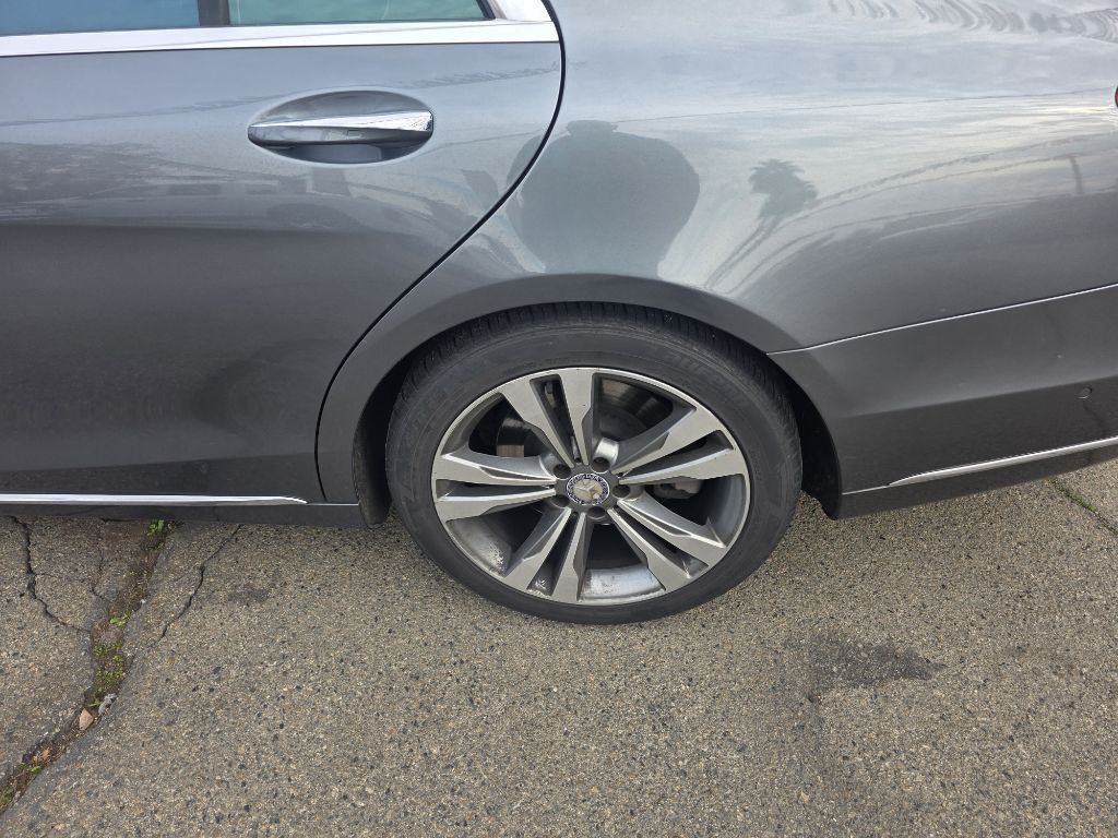 2016 Mercedes-Benz S-Class Image 8