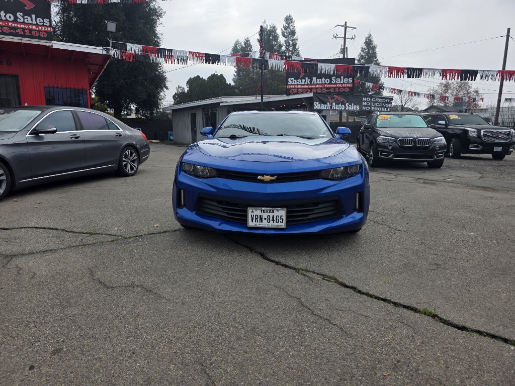 2018 Chevrolet Camaro Image 2