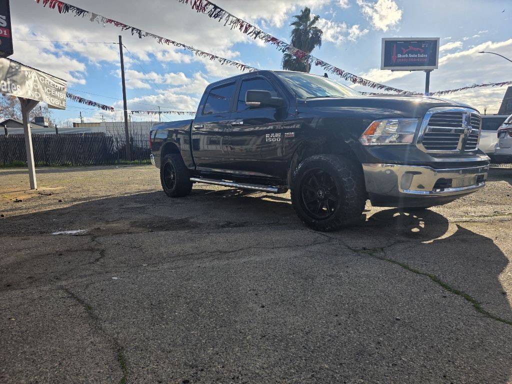 2017 RAM 1500 Image 3