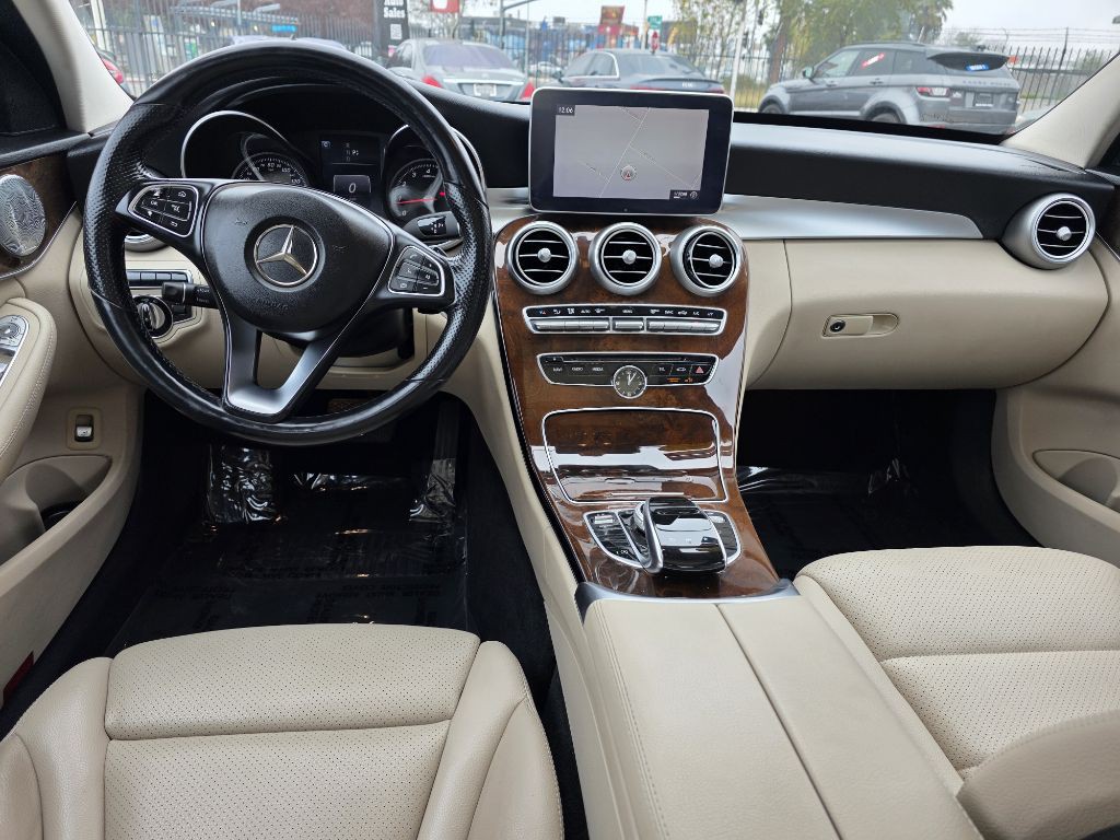 2017 Mercedes-Benz C-Class Image 11