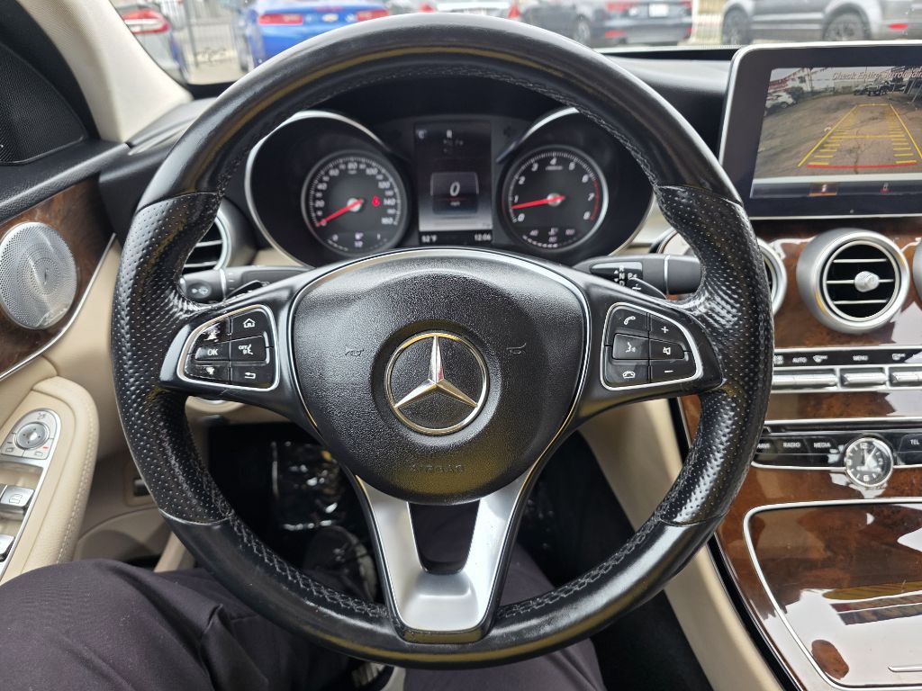 2017 Mercedes-Benz C-Class Image 16