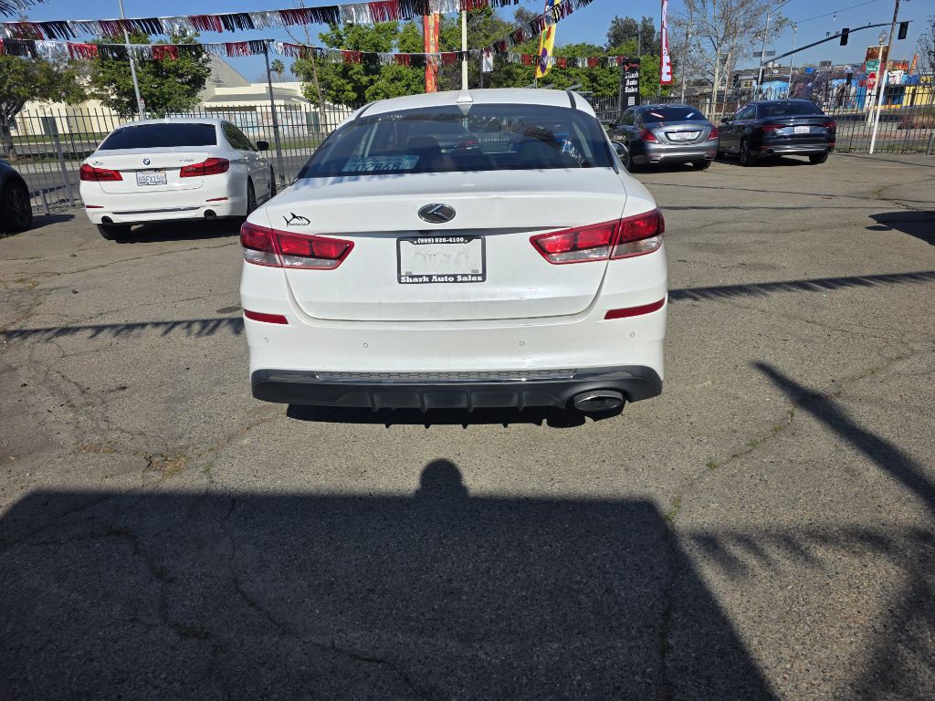 2020 Kia Optima Image 5