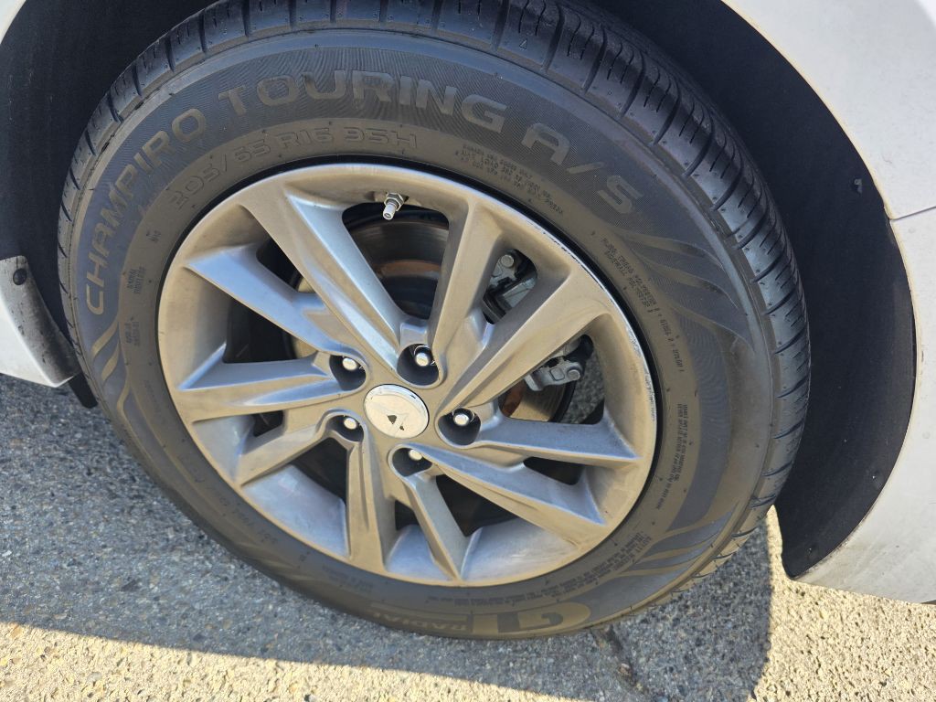 2020 Kia Optima Image 7