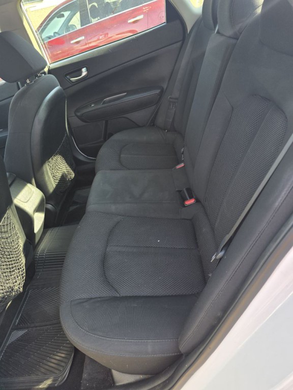 2020 Kia Optima Image 8