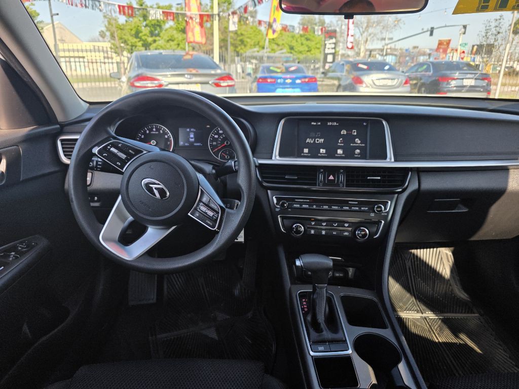 2020 Kia Optima Image 9