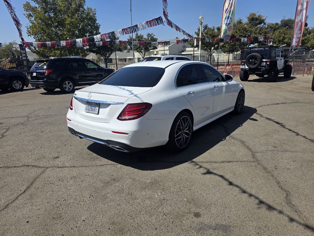 2018 Mercedes-Benz E-Class Image 4