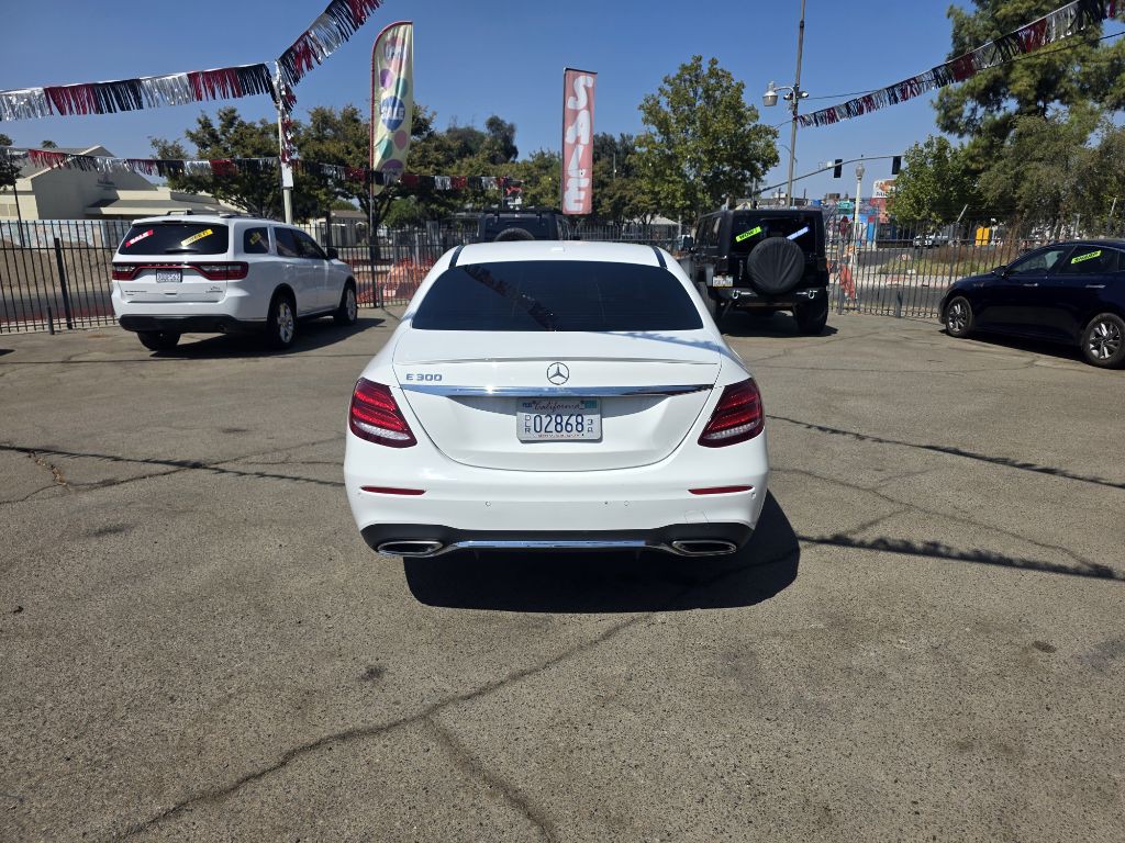 2018 Mercedes-Benz E-Class Image 5