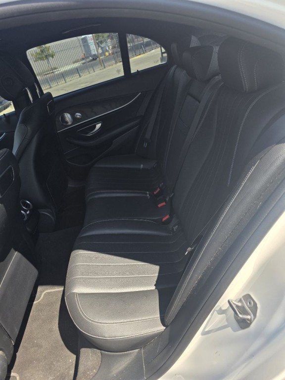 2018 Mercedes-Benz E-Class Image 6