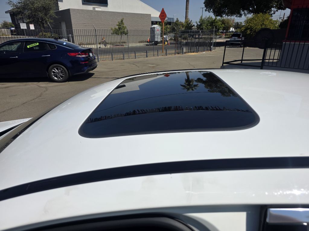 2018 Mercedes-Benz E-Class Image 10