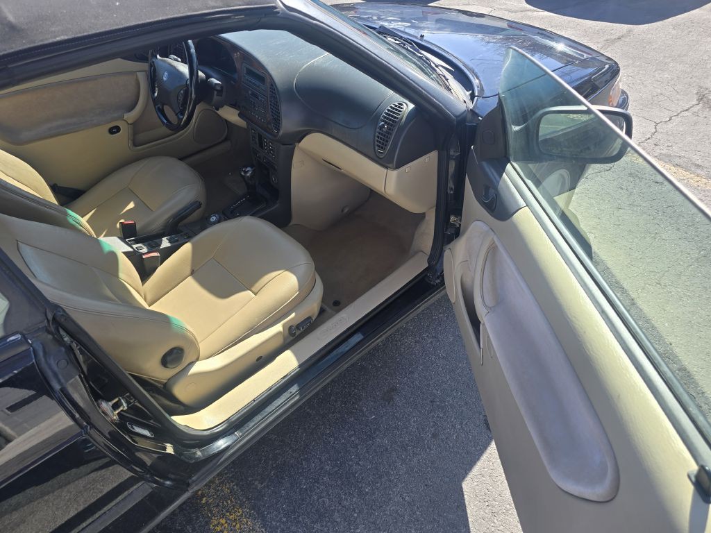 1999 Saab 9-3 Image 8