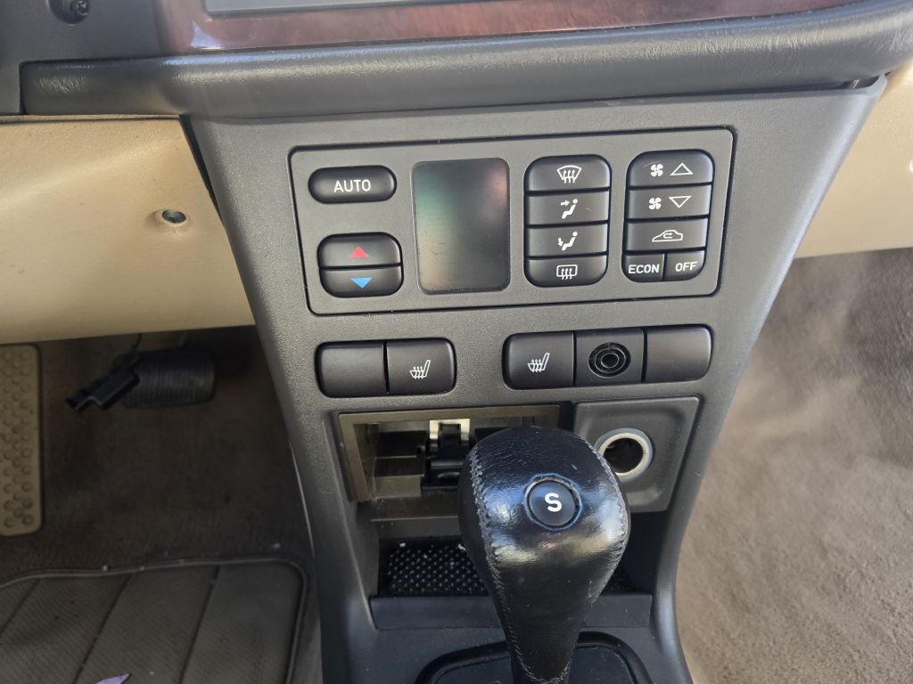 1999 Saab 9-3 Image 12