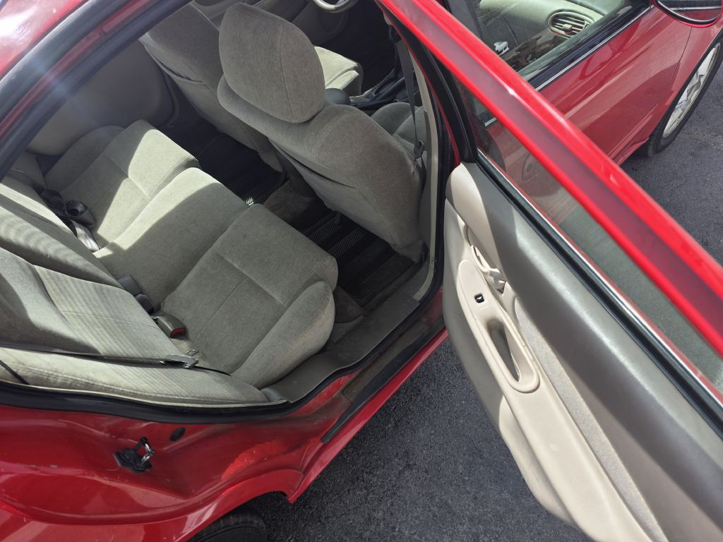 2000 Oldsmobile Alero Image 9