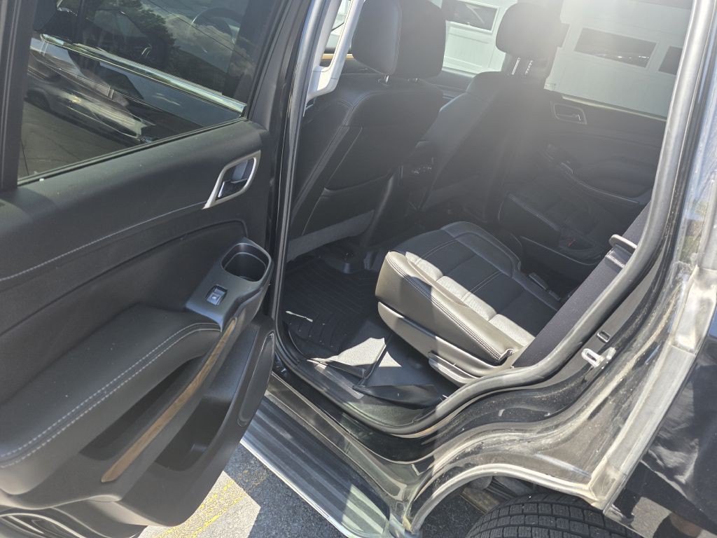 2018 GMC Yukon Image 7