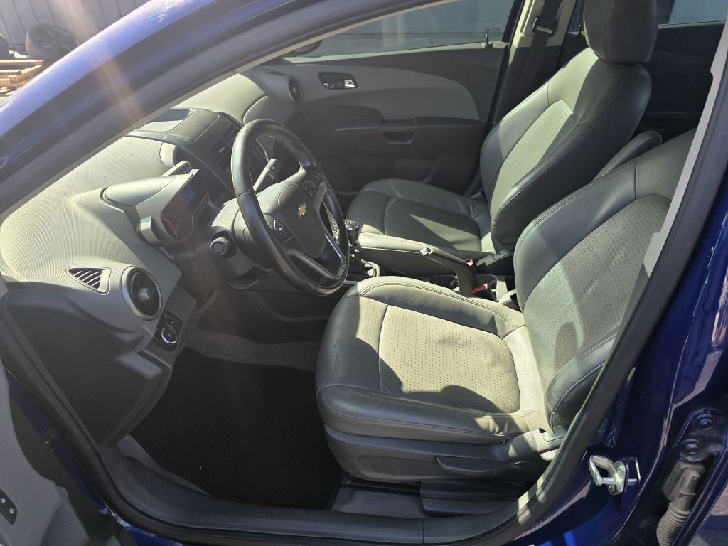 2014 Chevrolet Sonic Image 5