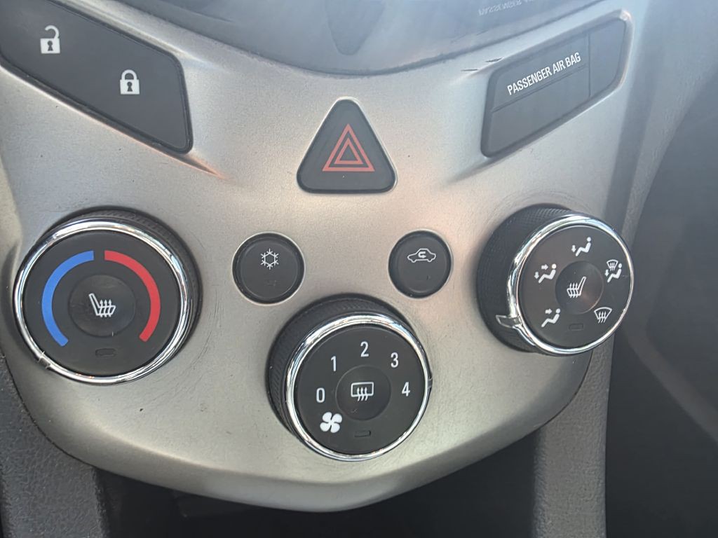 2014 Chevrolet Sonic Image 14
