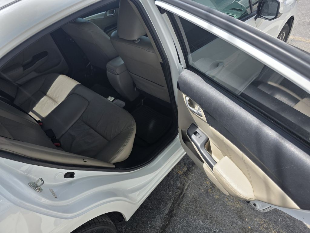 2013 Honda Civic Image 9