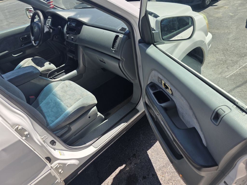 2004 Honda Pilot Image 9