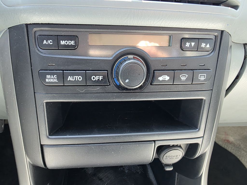 2004 Honda Pilot Image 14