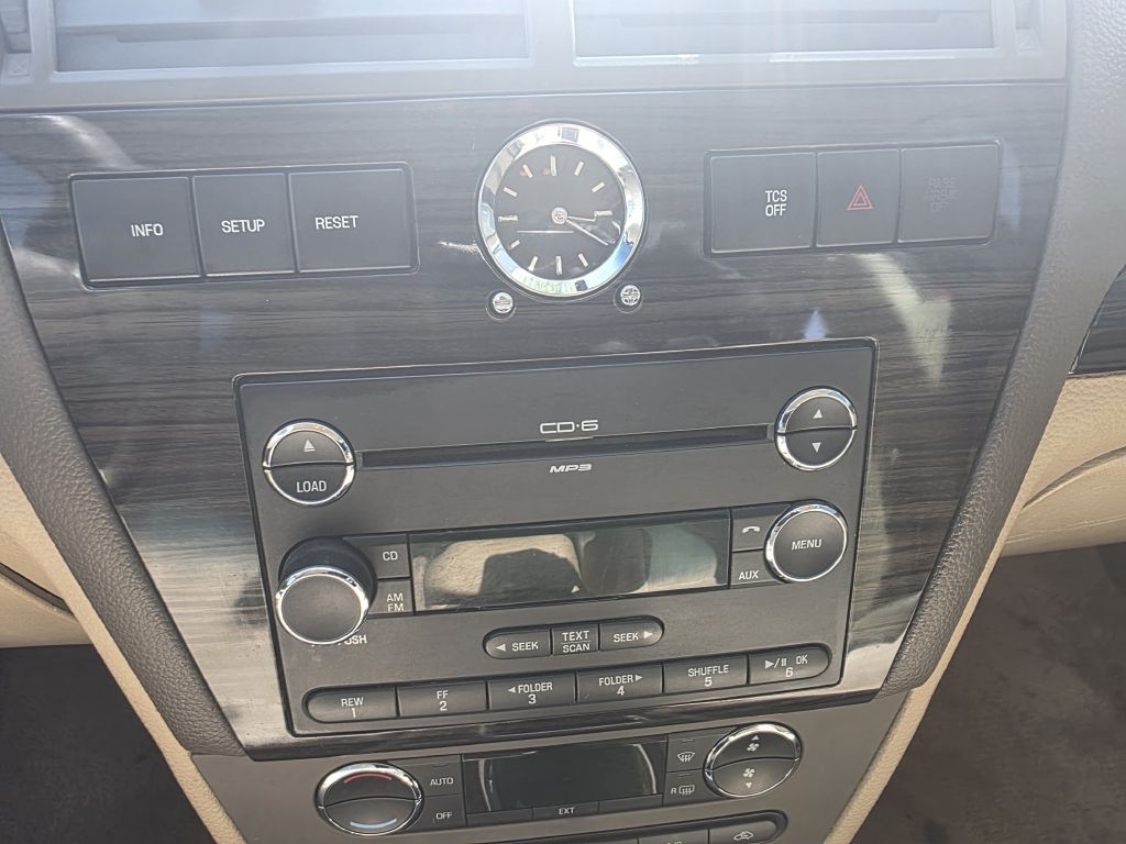 2009 Ford Fusion Image 12