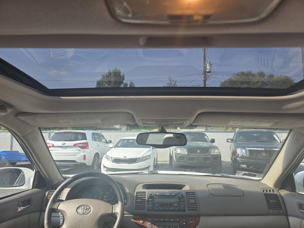 2002 Toyota Camry Image 10