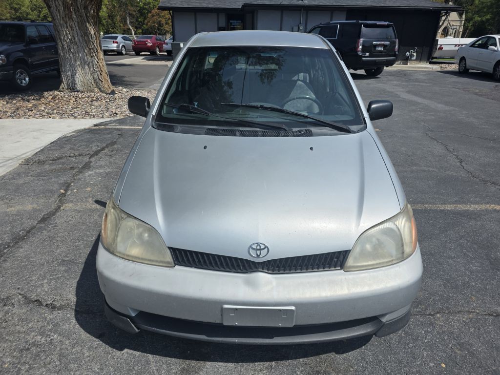 2000 Toyota Echo Image 2