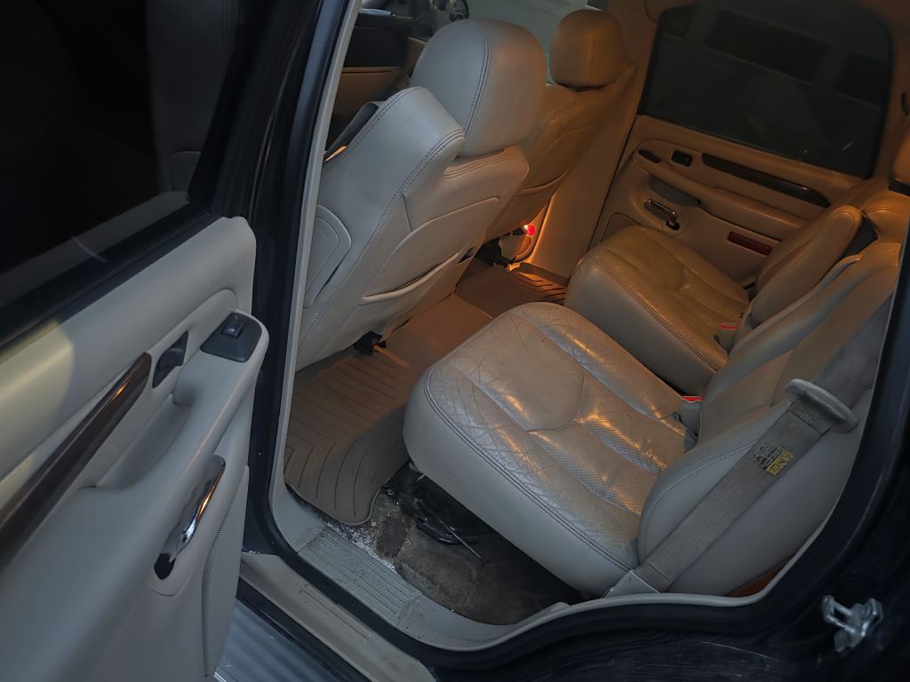 2006 Cadillac Escalade Image 8