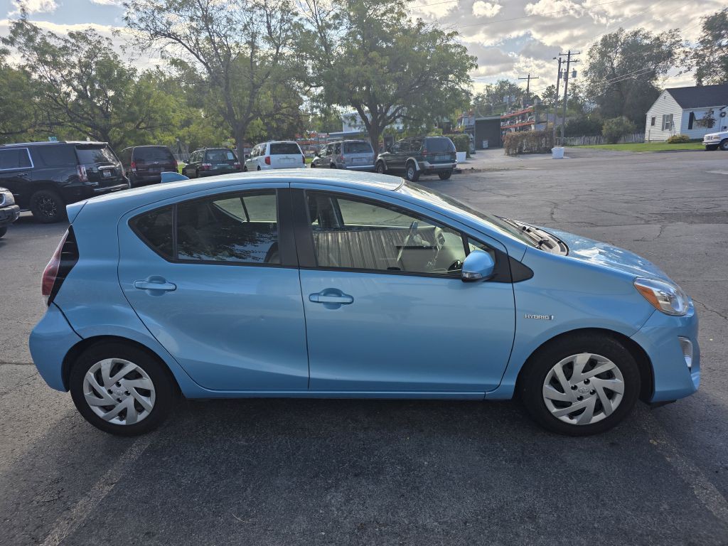 2015 Toyota Prius Image 3