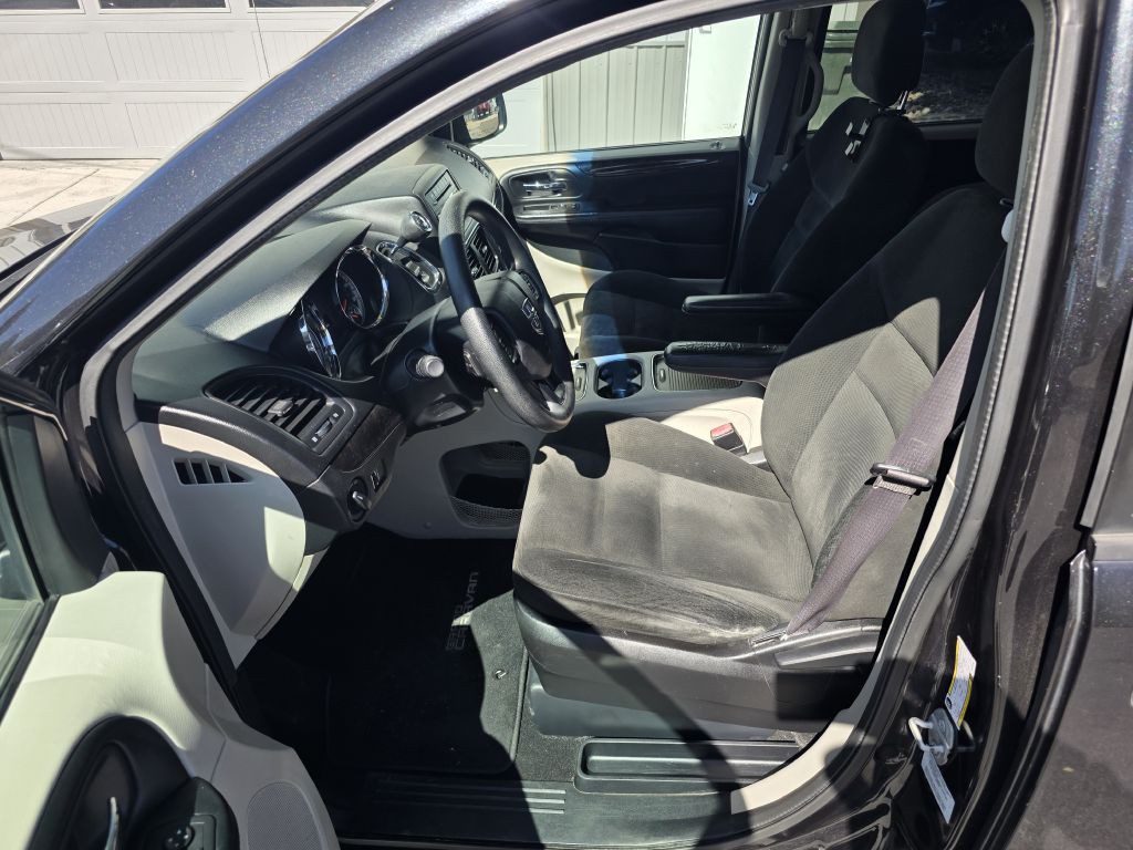 2016 Dodge Grand Caravan Image 5