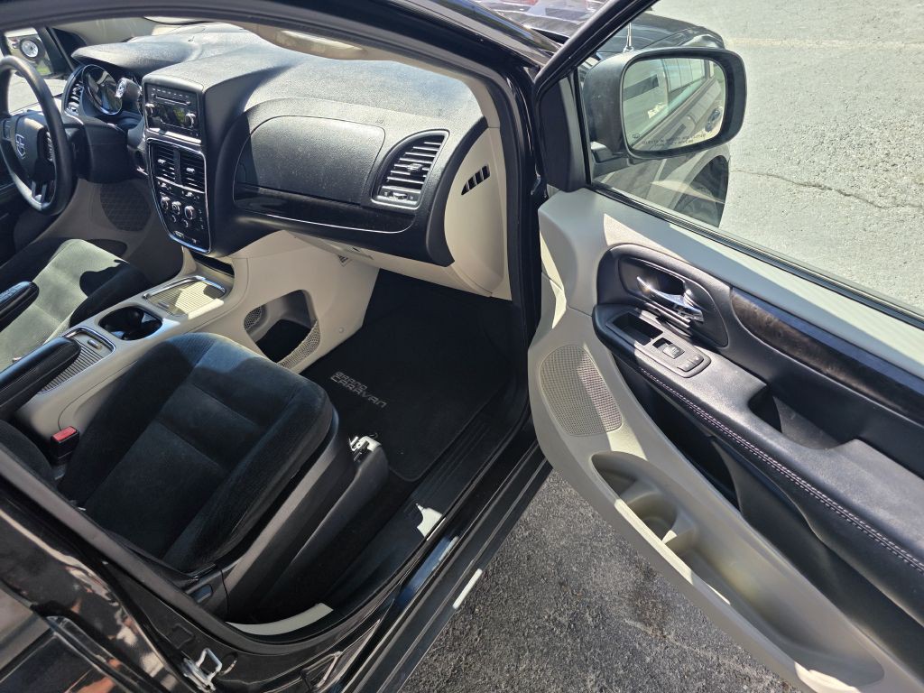 2016 Dodge Grand Caravan Image 10