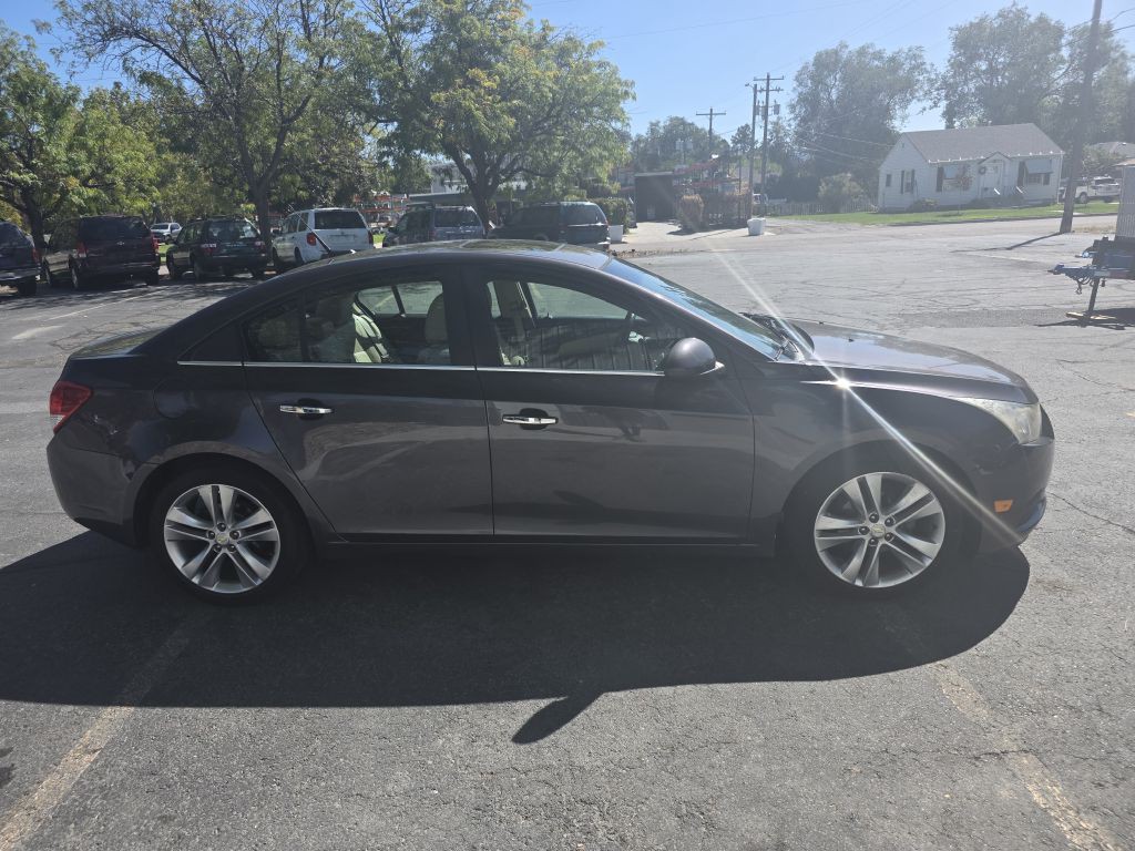 2011 Chevrolet Cruze Image 3