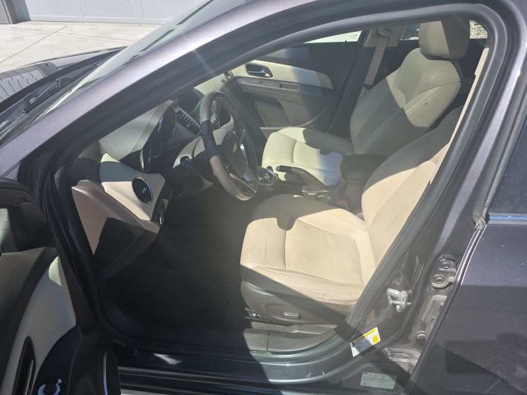 2011 Chevrolet Cruze Image 5