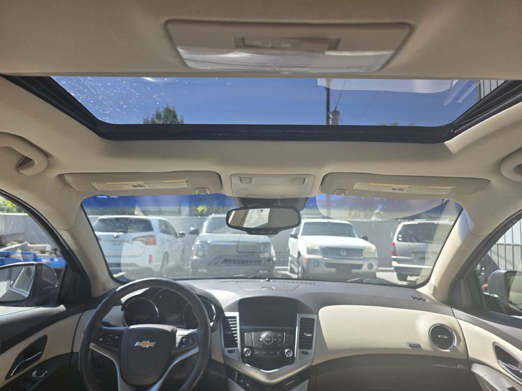 2011 Chevrolet Cruze Image 10