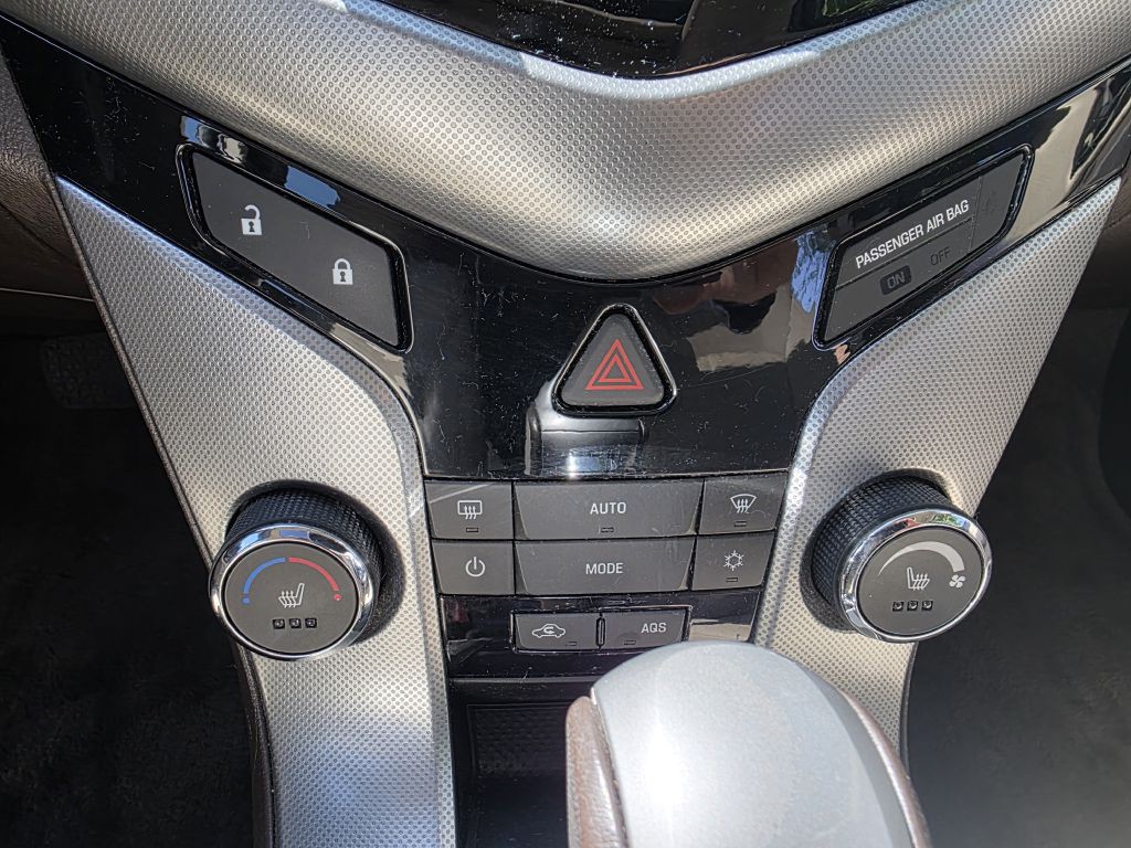 2011 Chevrolet Cruze Image 13