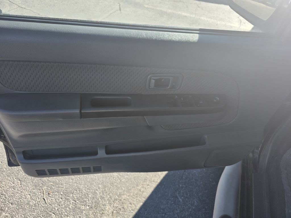2002 Nissan Xterra Image 7