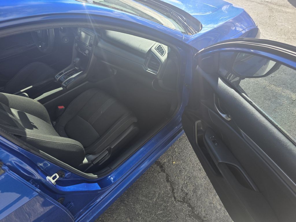 2017 Honda Civic Image 9