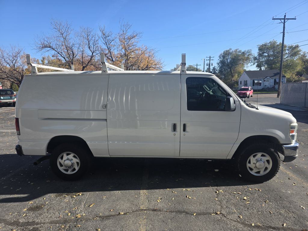 2011 Ford Econoline Image 3