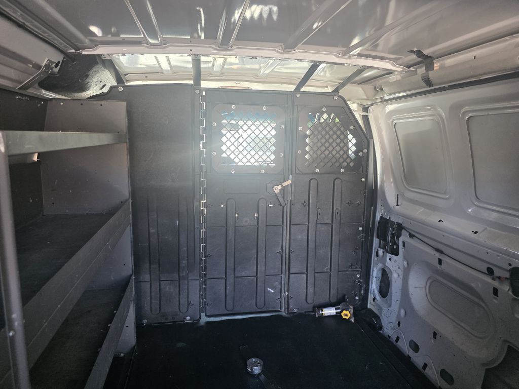 2011 Ford Econoline Image 10
