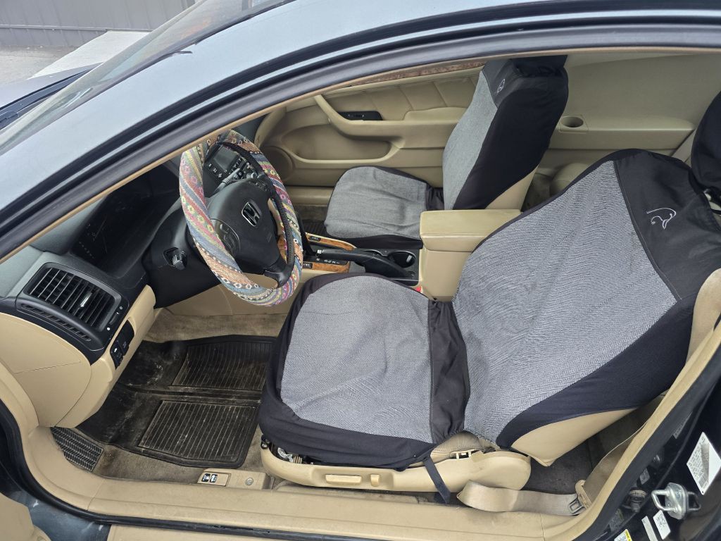 2004 Honda Accord Image 5