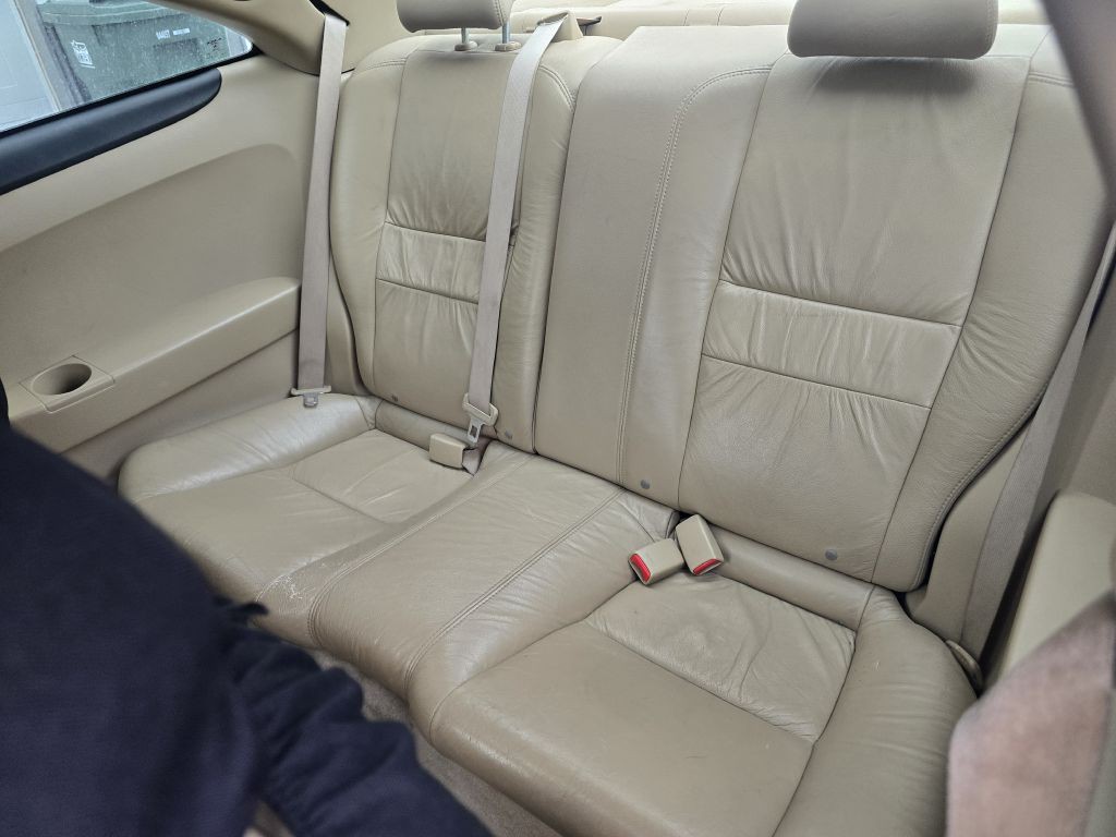2004 Honda Accord Image 7