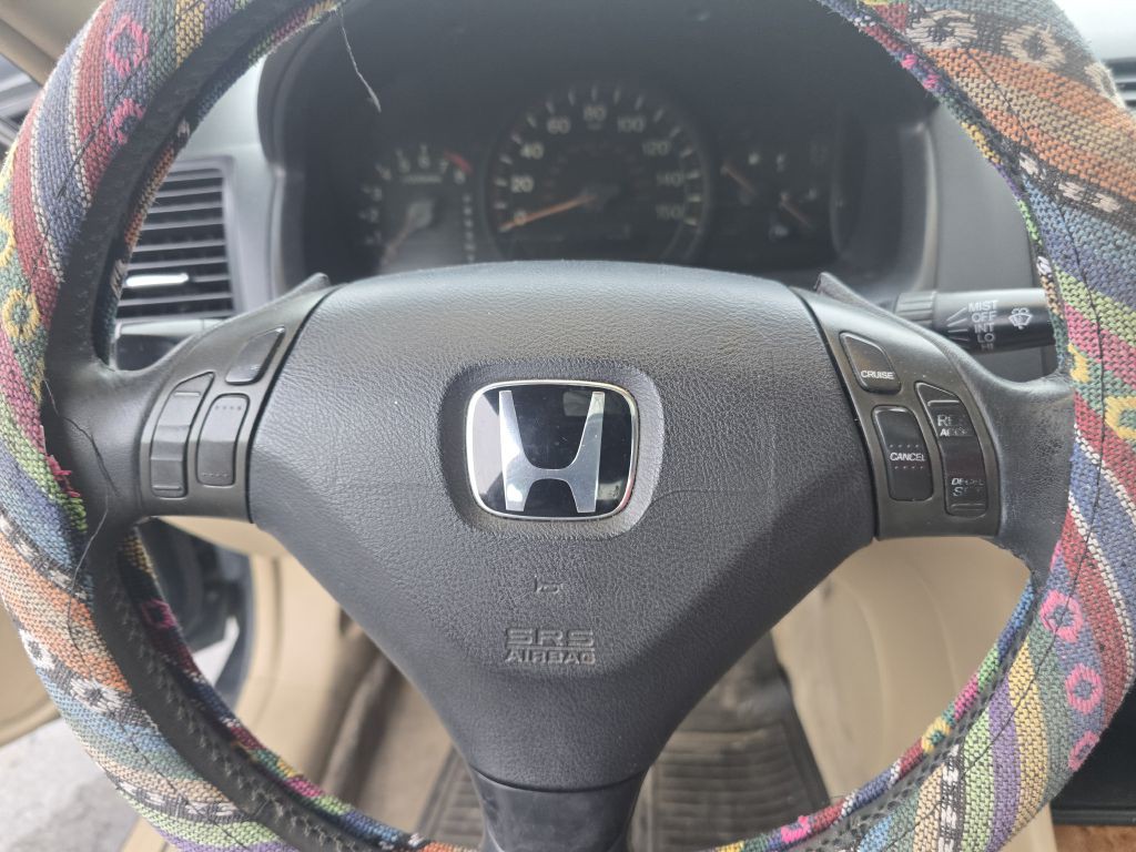 2004 Honda Accord Image 9