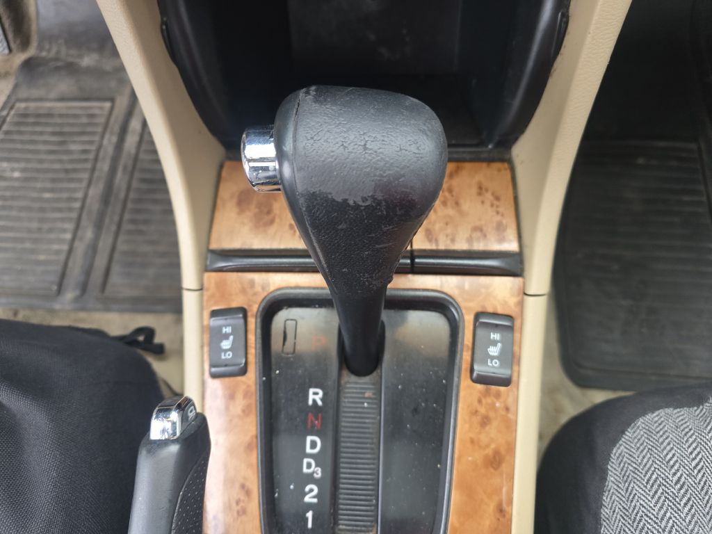 2004 Honda Accord Image 11