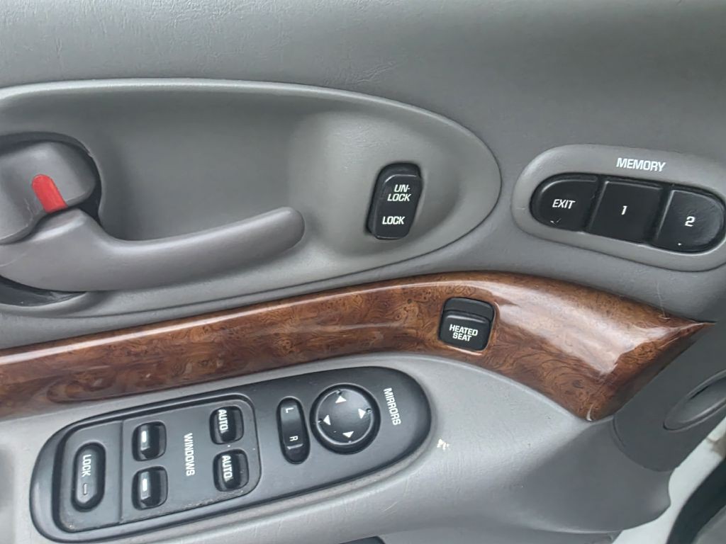 2000 Buick LeSabre Image 7