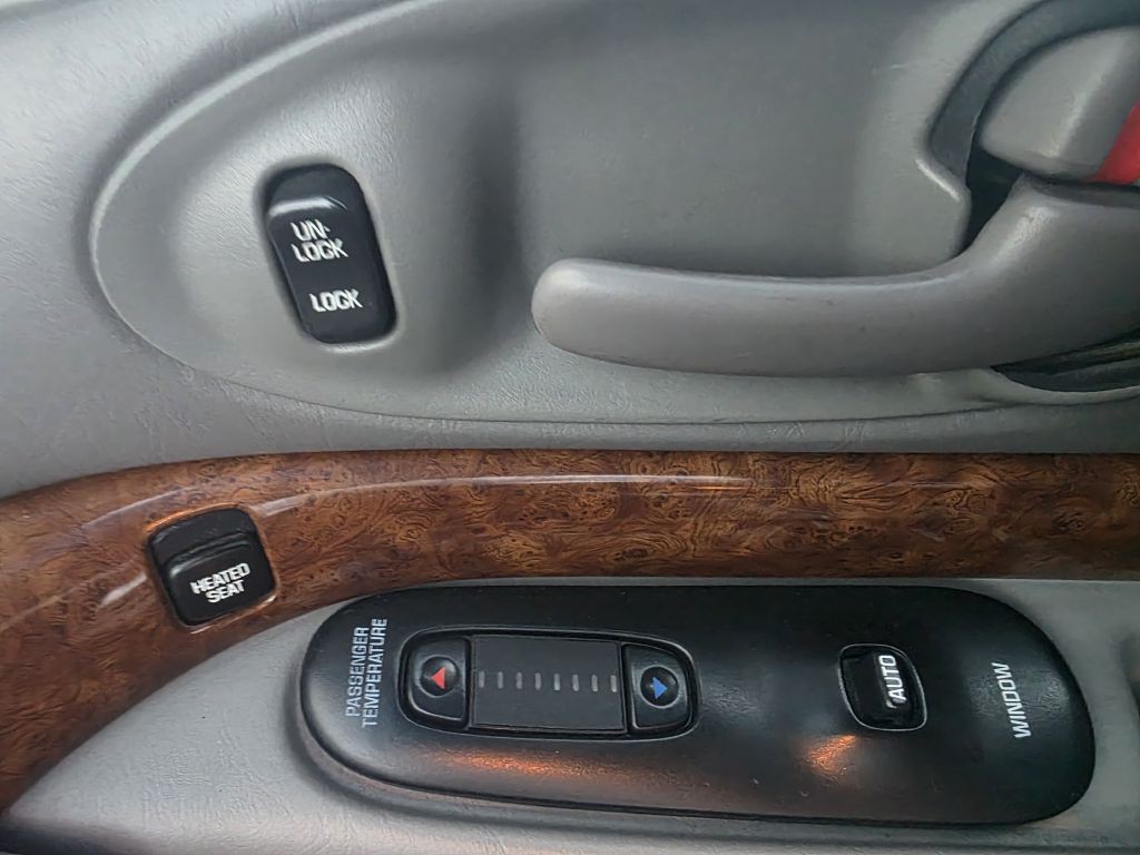 2000 Buick LeSabre Image 14