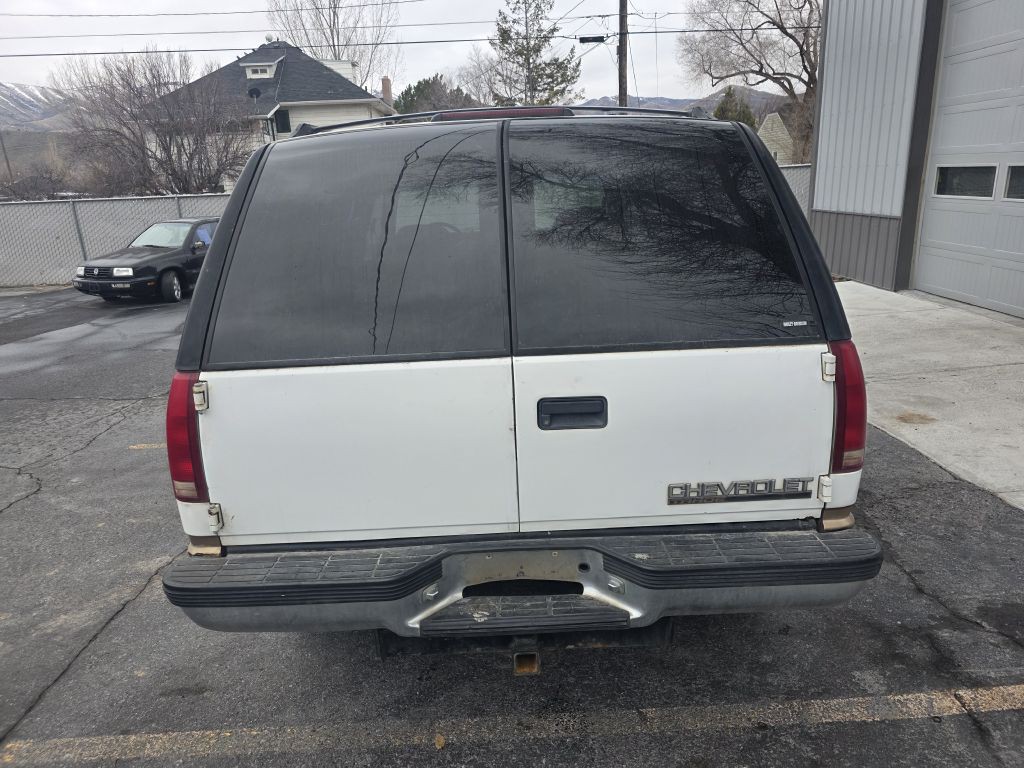 1999 Chevrolet Tahoe Image 4