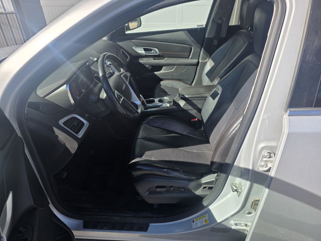 2010 GMC Terrain Image 5