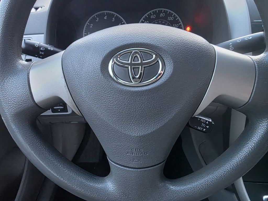 2010 Toyota Corolla Image 11