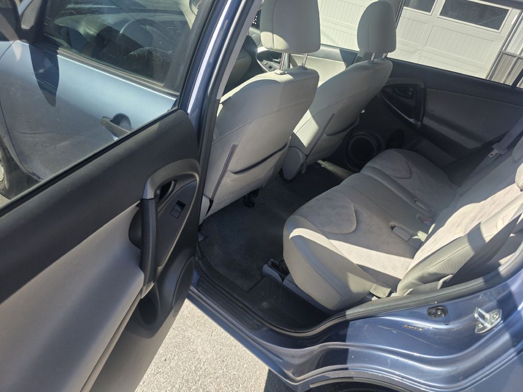 2011 Toyota Rav4 Image 7