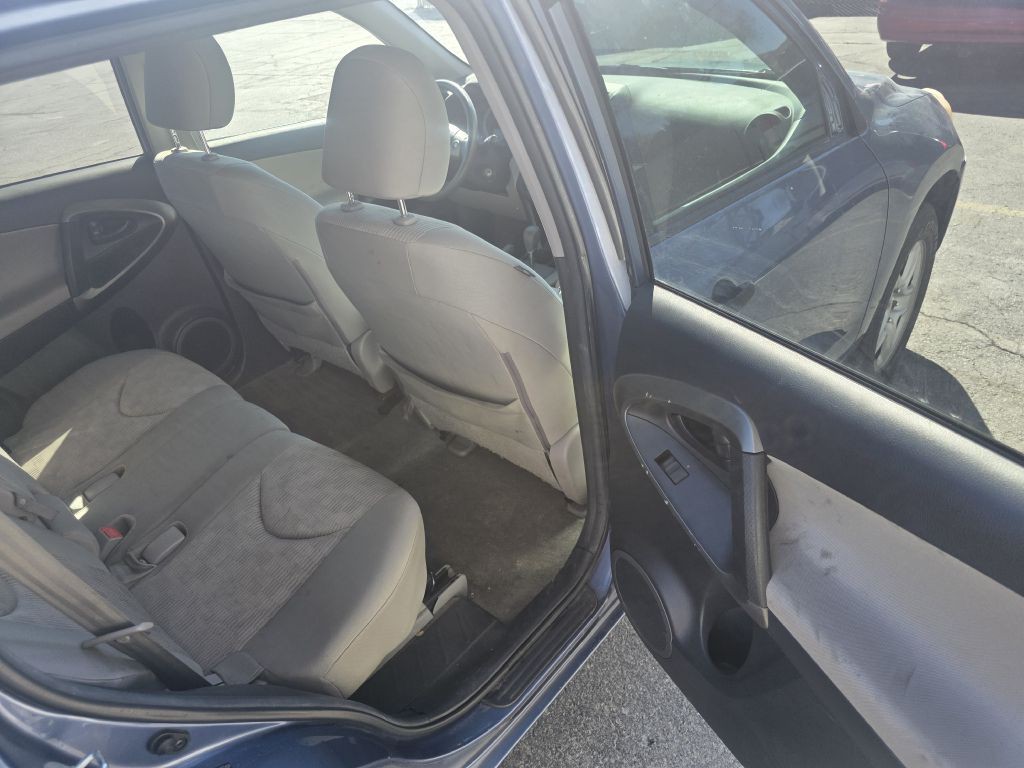 2011 Toyota Rav4 Image 10